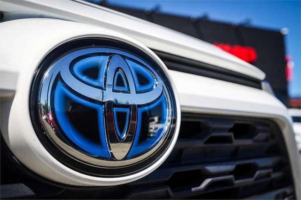 2020 Toyota RAV4 GX AXAH52R