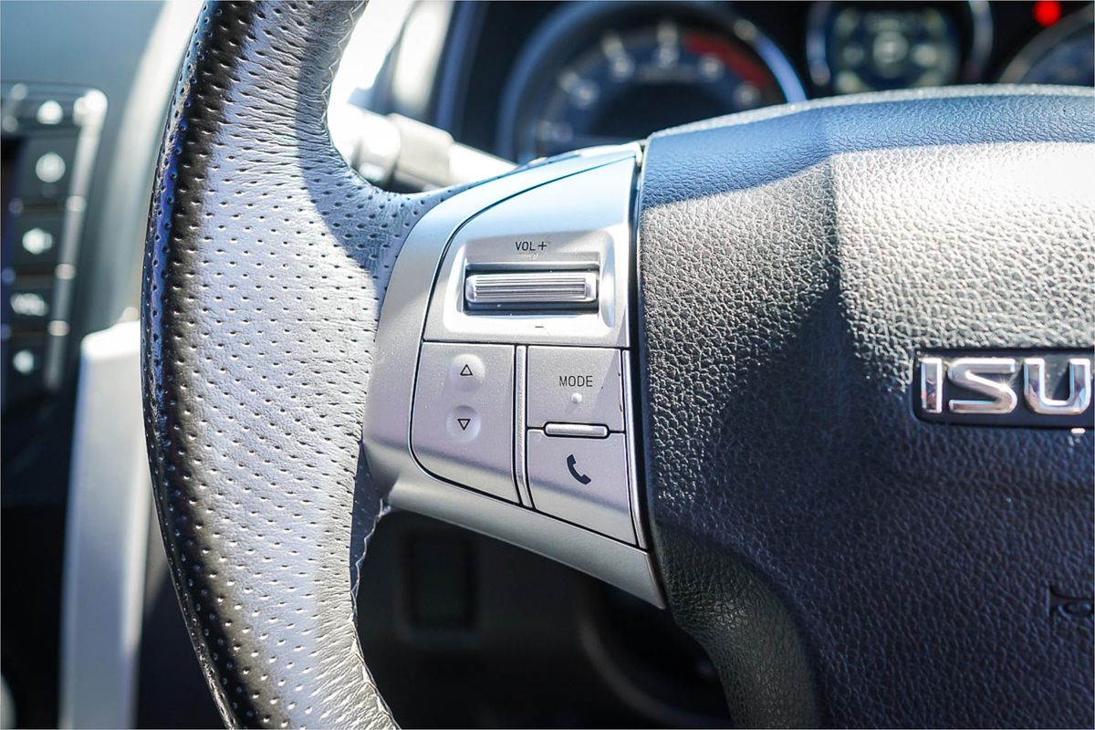 2019 Isuzu MU-X LS-M