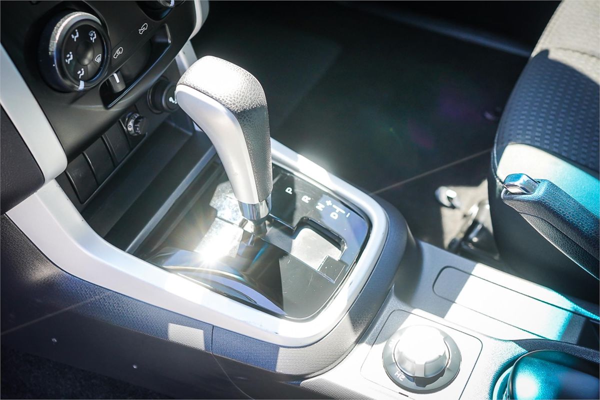2019 Isuzu MU-X LS-M