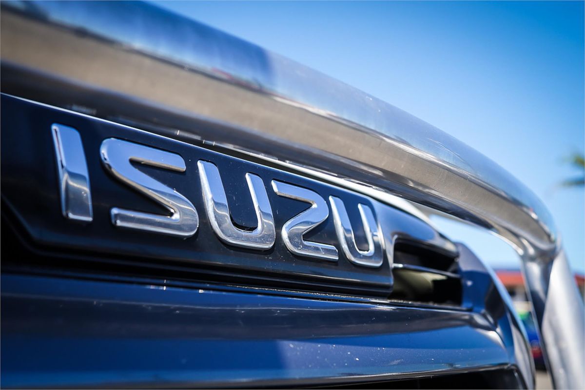 2019 Isuzu MU-X LS-M