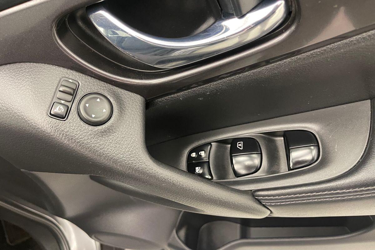 2021 Nissan X-TRAIL ST-L T32