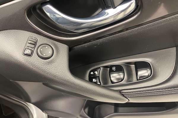 2021 Nissan X-TRAIL ST-L T32