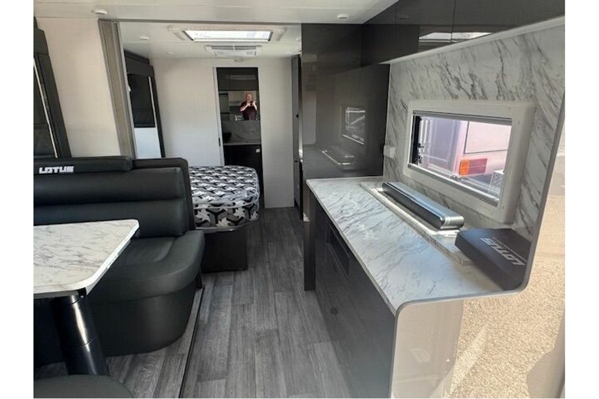2024 Lotus Caravans Hollywood