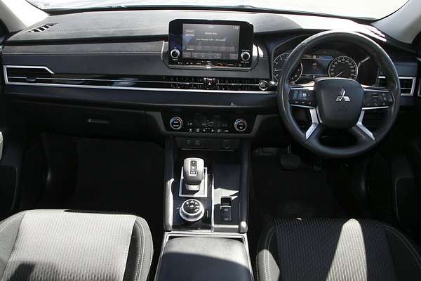 2022 Mitsubishi Outlander ES ZM