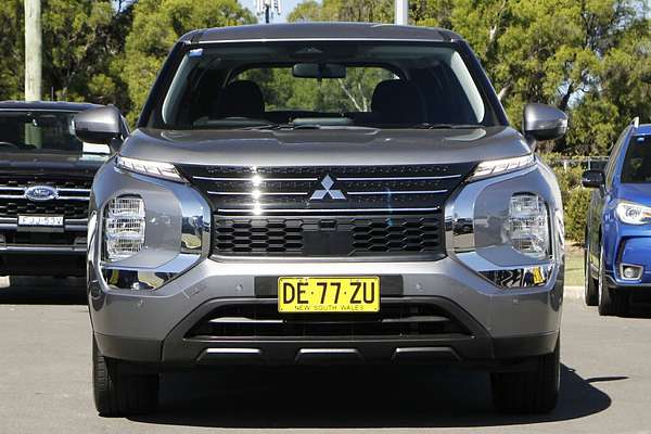 2022 Mitsubishi Outlander ES ZM
