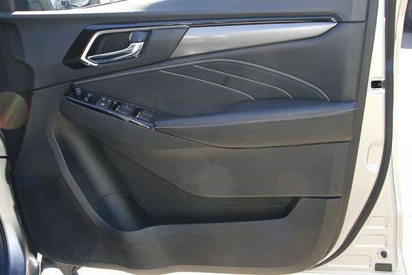 2022 Isuzu MU-X LS-T