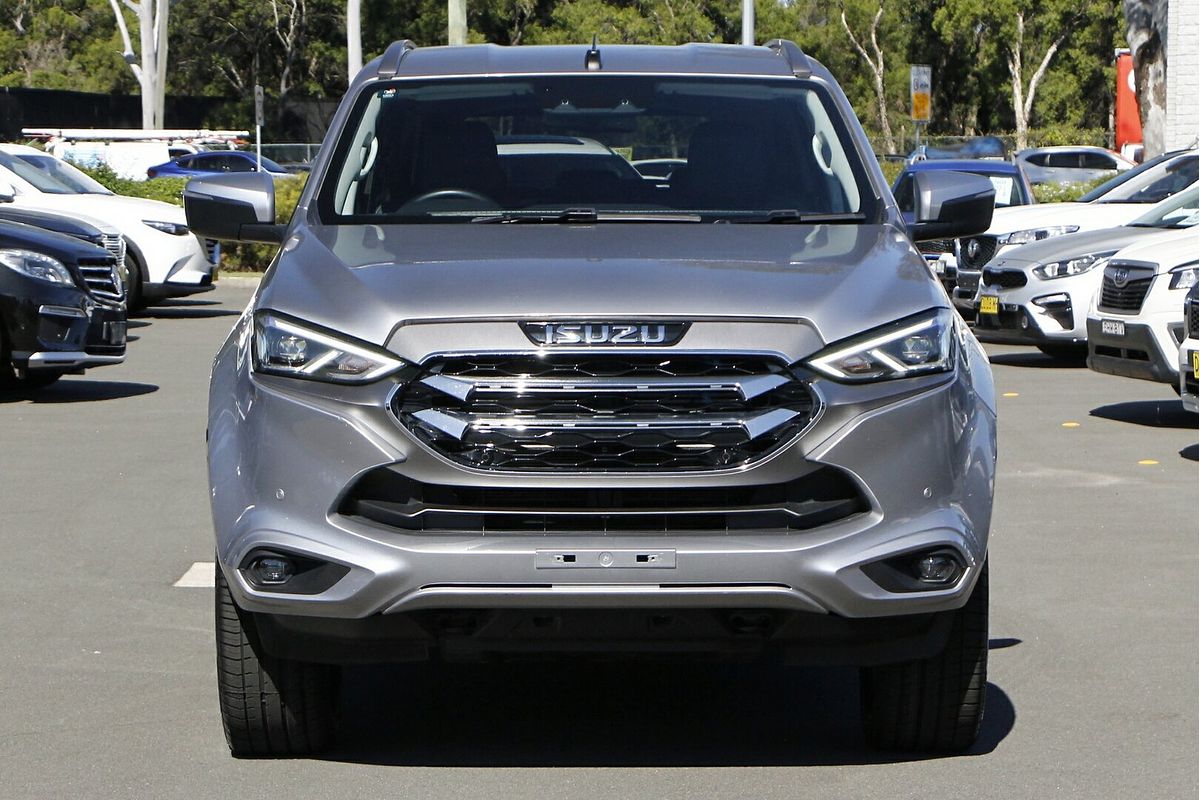 2022 Isuzu MU-X LS-T