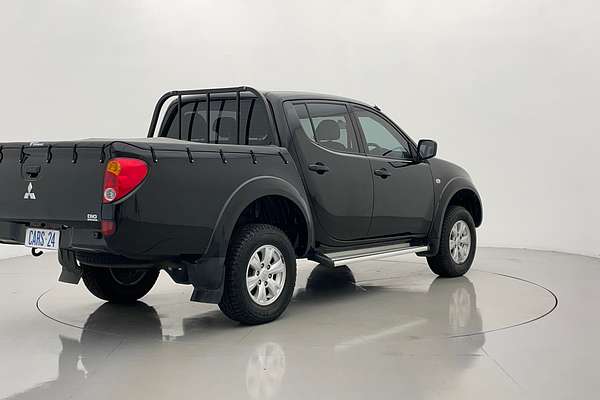 2014 Mitsubishi Triton GLX MN 4X4
