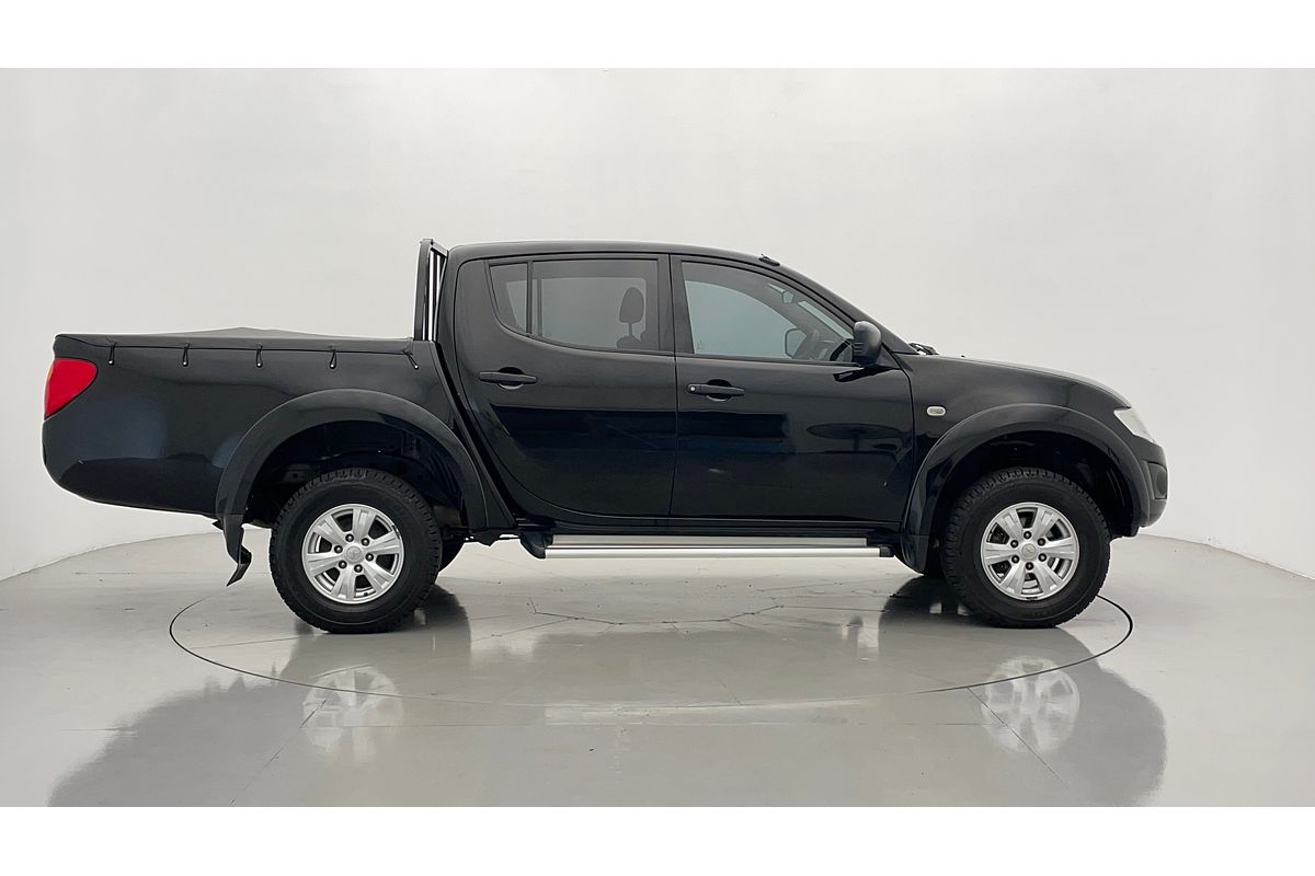 2014 Mitsubishi Triton GLX MN 4X4