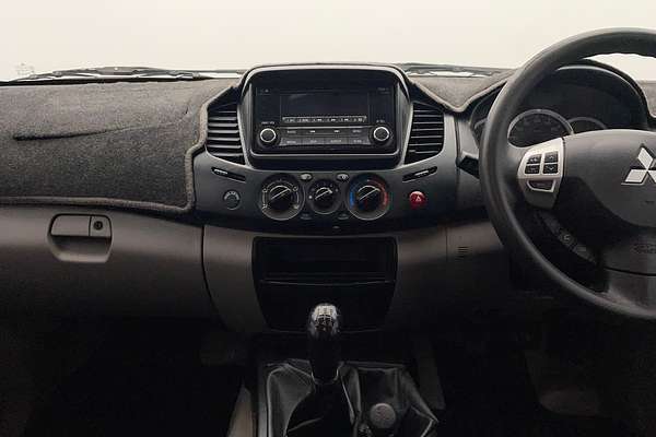 2014 Mitsubishi Triton GLX MN 4X4