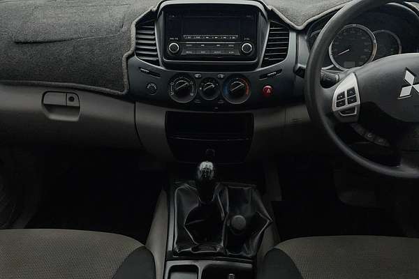 2014 Mitsubishi Triton GLX MN 4X4