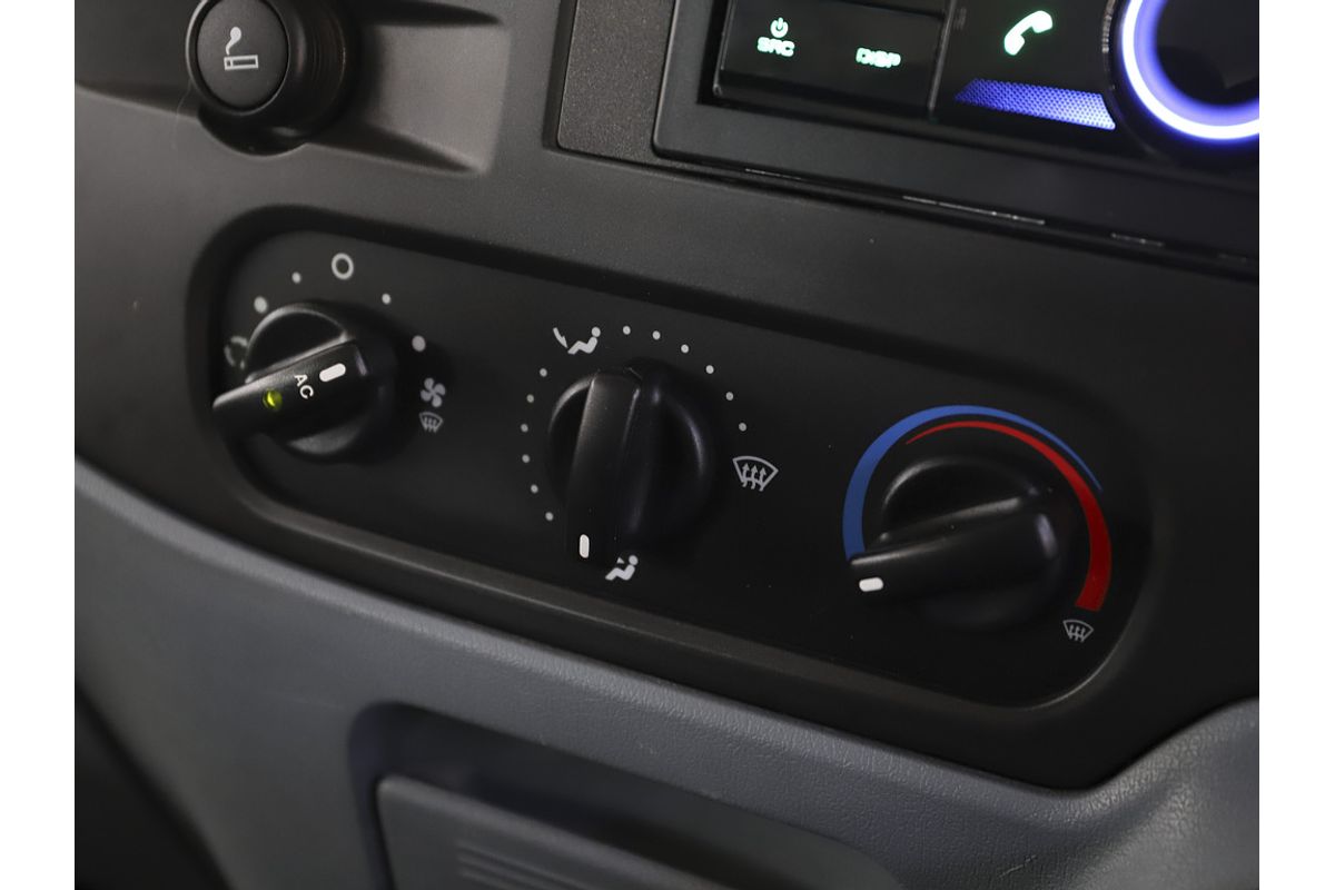 2011 Ford Transit VM