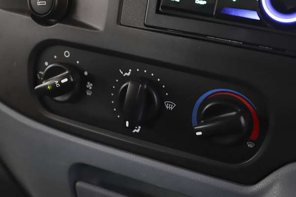 2011 Ford Transit VM