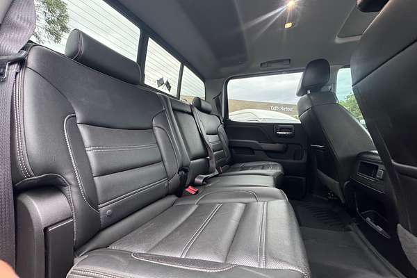 2017 GMC GMC Sierra Denali HD Crew Cab 4WD 6.6L V8