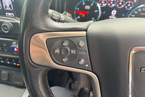 2017 GMC GMC Sierra Denali HD Crew Cab 4WD 6.6L V8