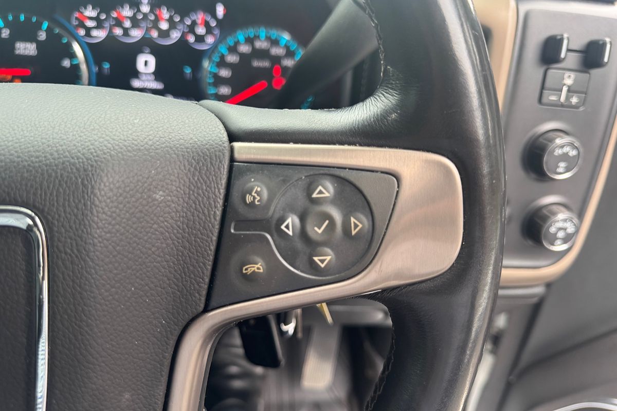 2017 GMC GMC Sierra Denali HD Crew Cab 4WD 6.6L V8
