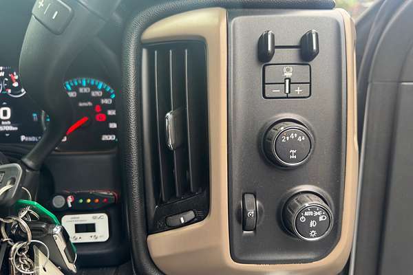 2017 GMC GMC Sierra Denali HD Crew Cab 4WD 6.6L V8