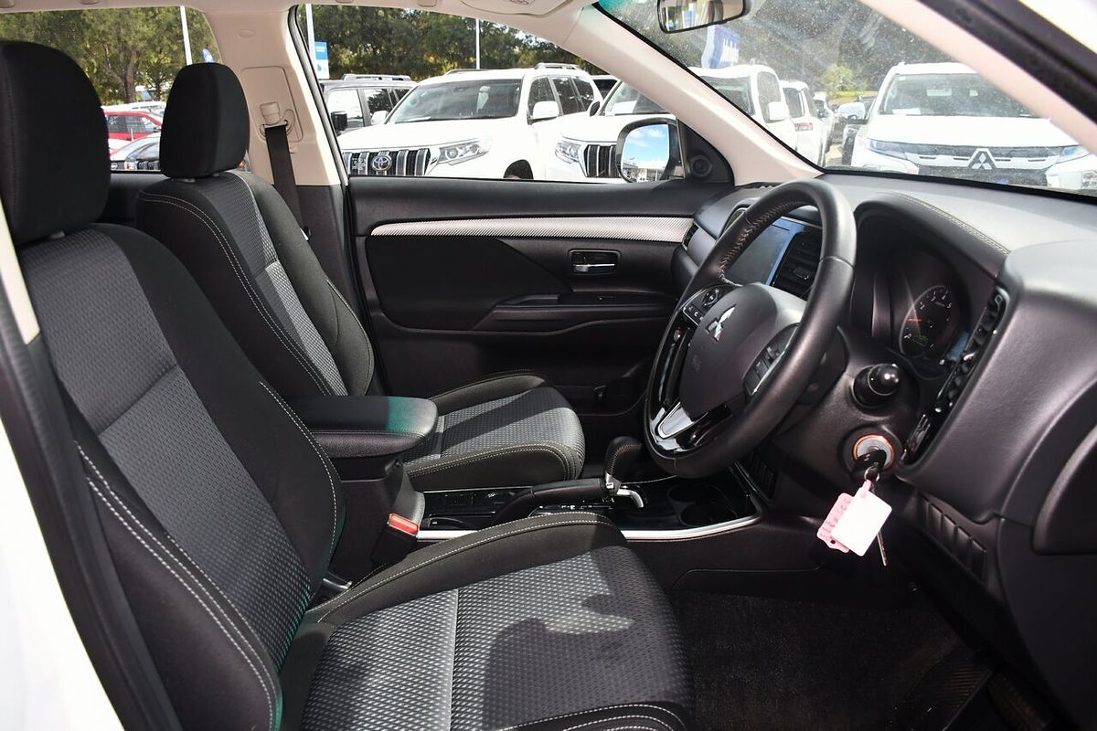2017 Mitsubishi Outlander ES ZL