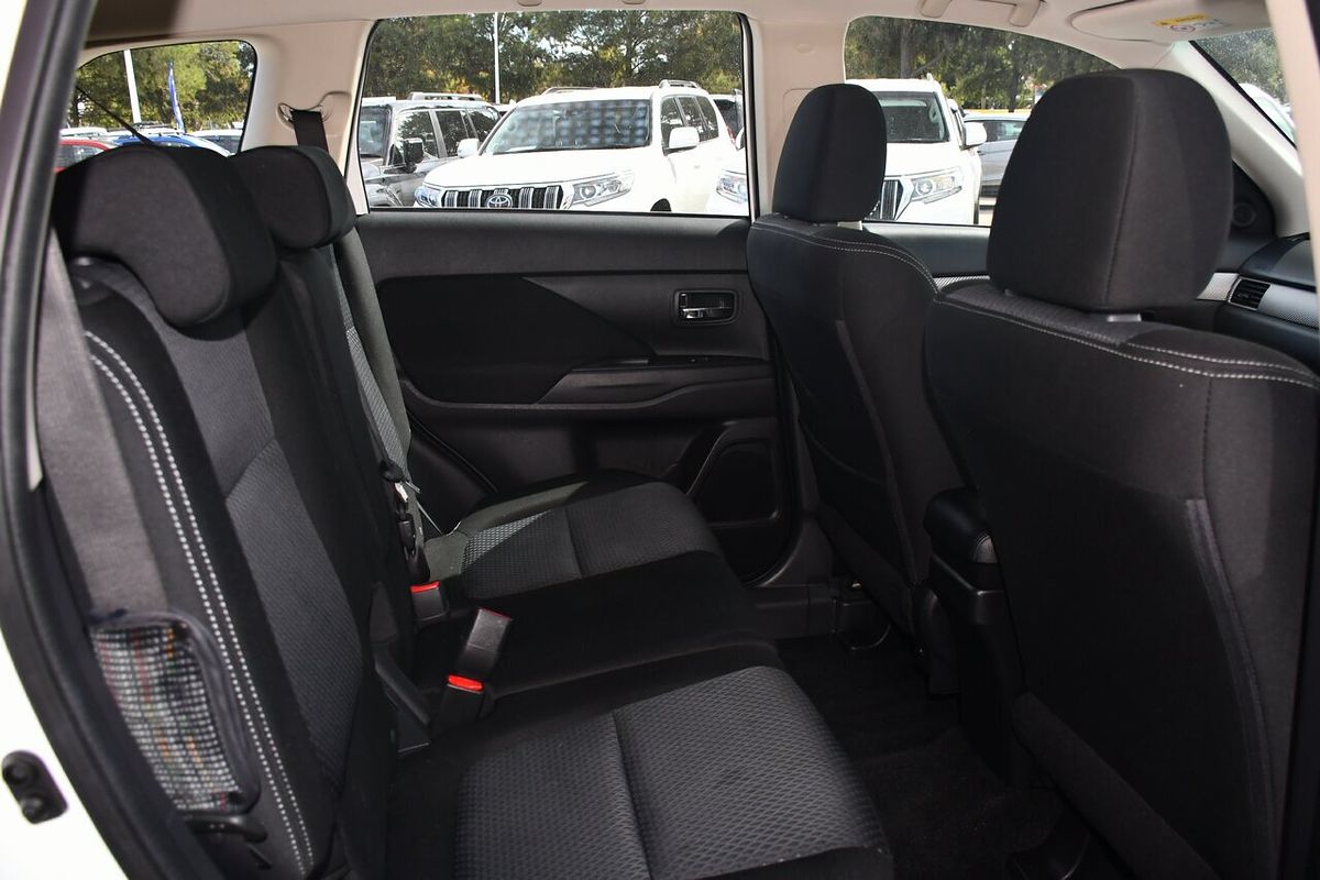 2017 Mitsubishi Outlander ES ZL
