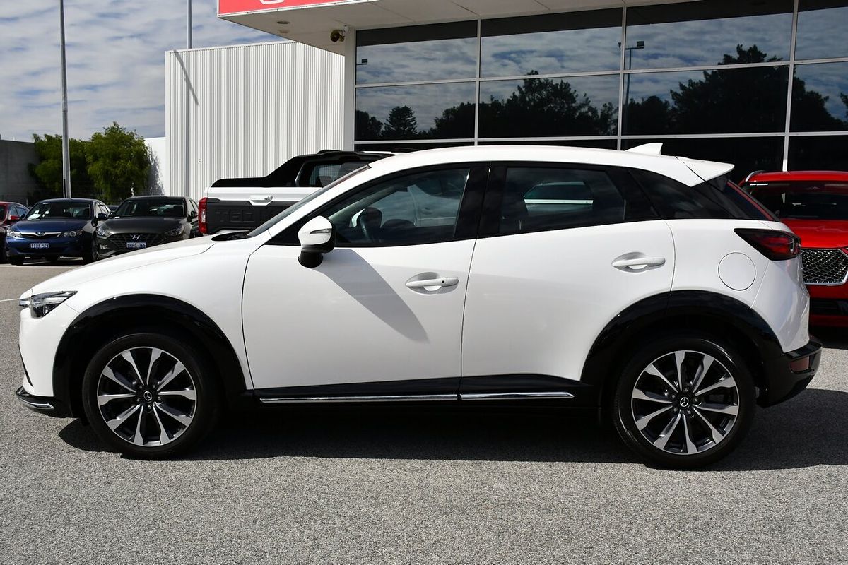 2022 Mazda CX-3 sTouring DK