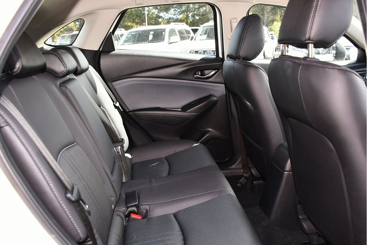 2022 Mazda CX-3 sTouring DK