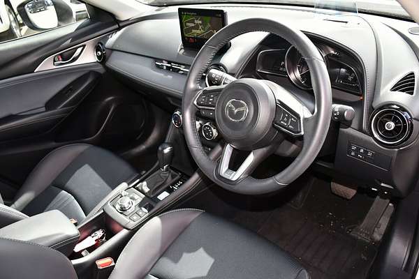 2022 Mazda CX-3 sTouring DK