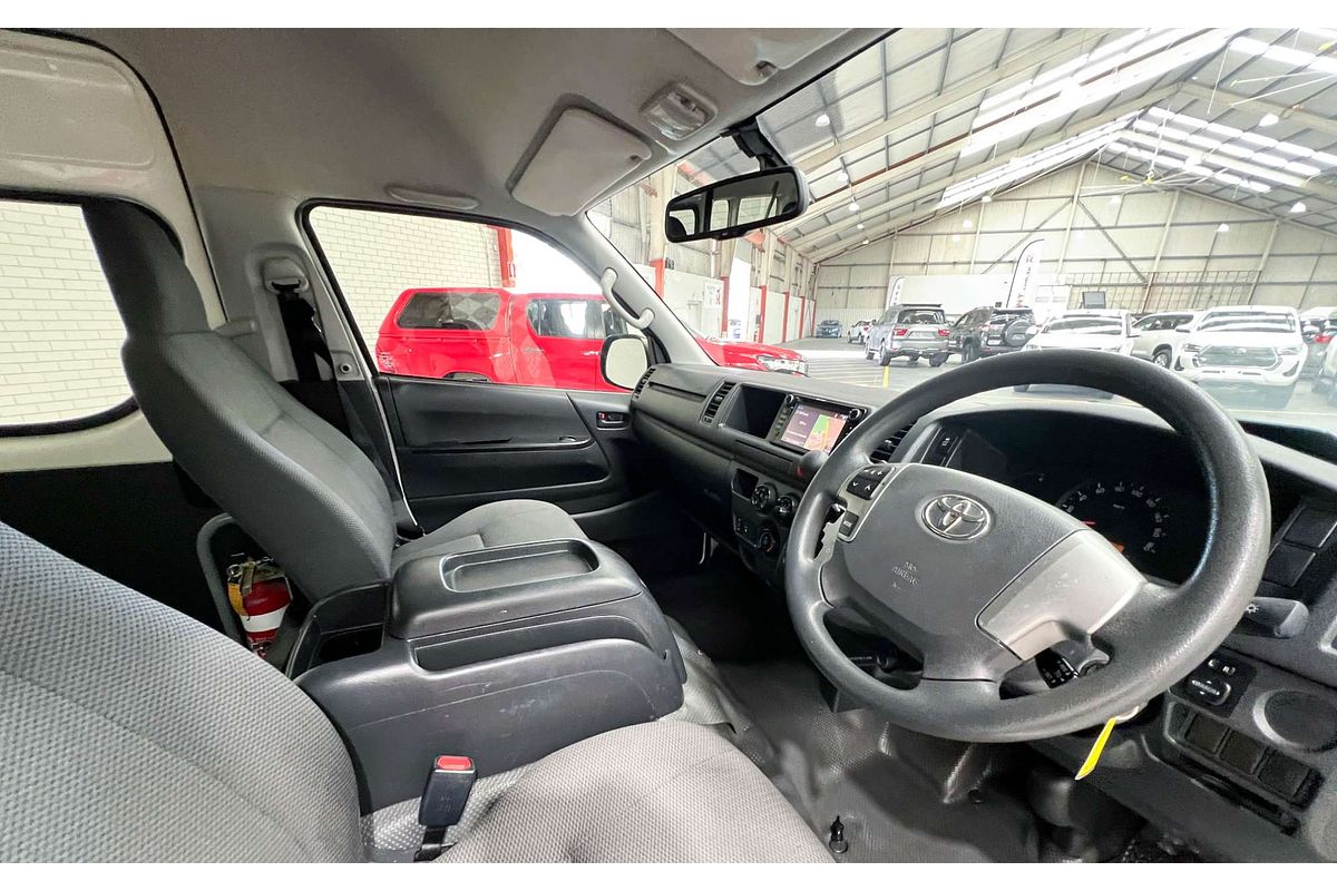 2018 Toyota Hiace Commuter KDH223R
