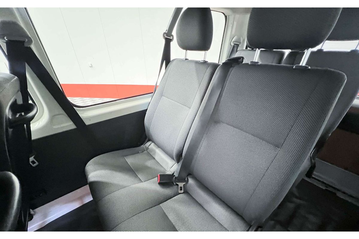 2018 Toyota Hiace Commuter KDH223R