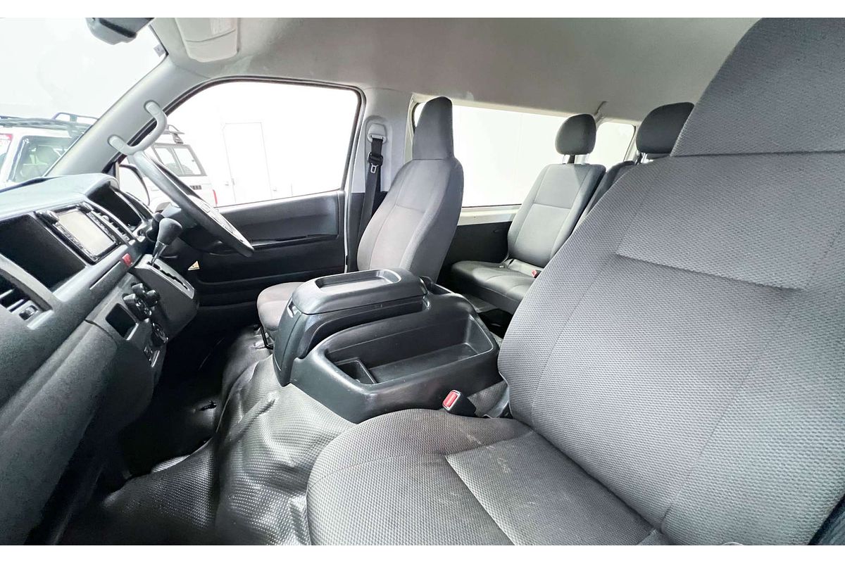 2018 Toyota Hiace Commuter KDH223R