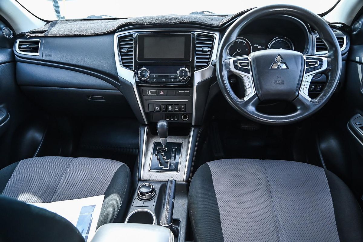 2020 Mitsubishi Triton GLX+ MR 4X4
