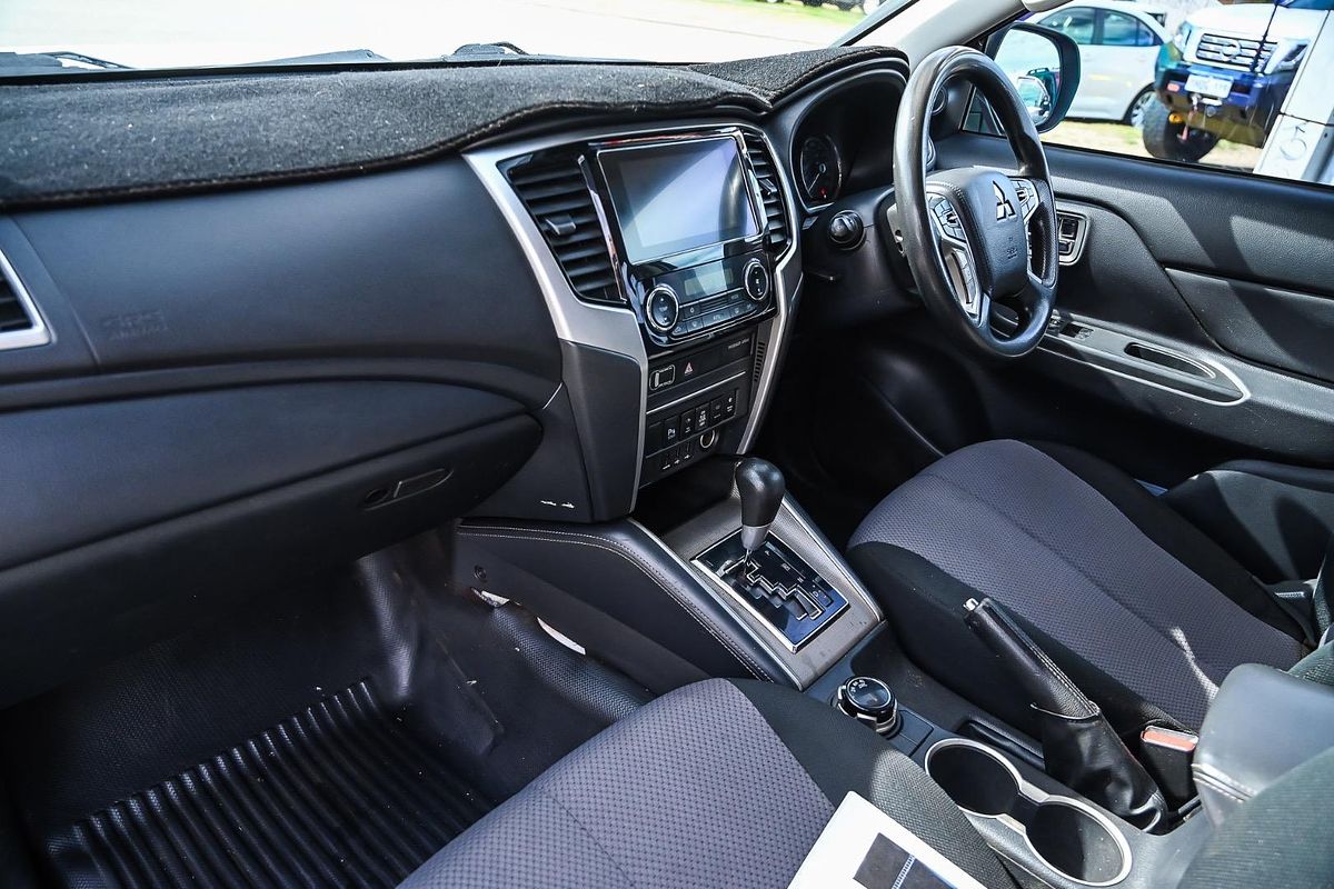 2020 Mitsubishi Triton GLX+ MR 4X4