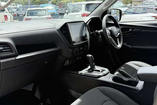 2024 Isuzu D-MAX SX 4X4