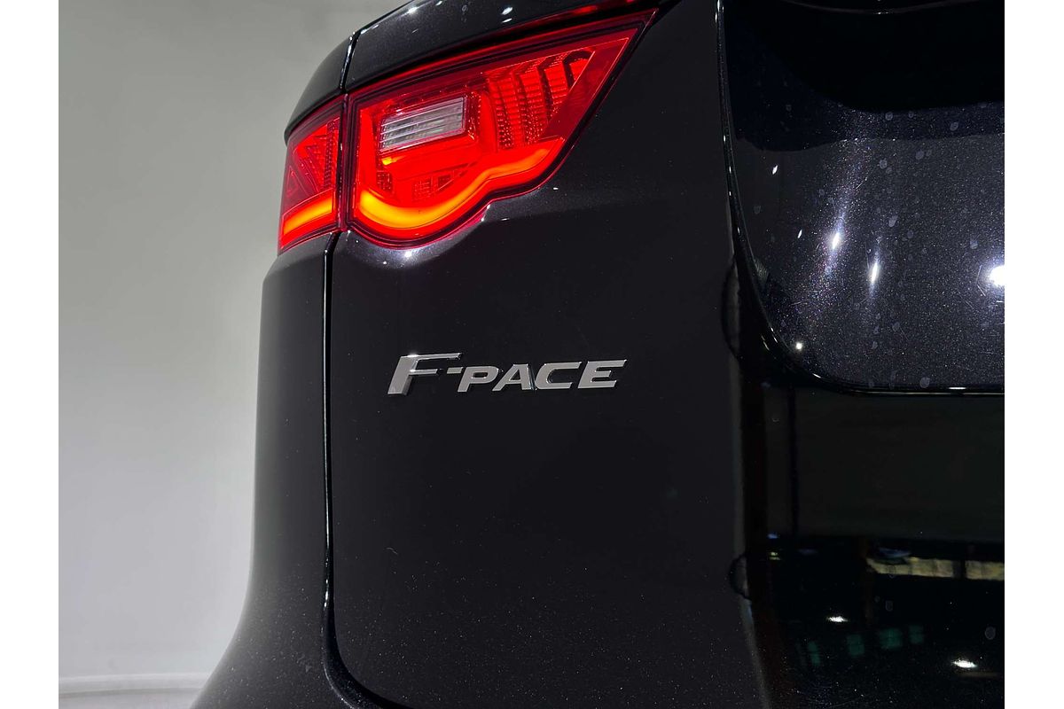 2017 Jaguar F-PACE 30d R-Sport X761