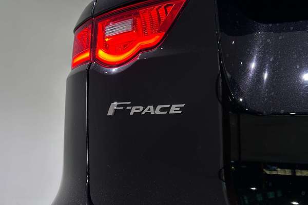 2017 Jaguar F-PACE 30d R-Sport X761