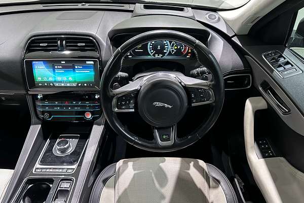 2017 Jaguar F-PACE 30d R-Sport X761
