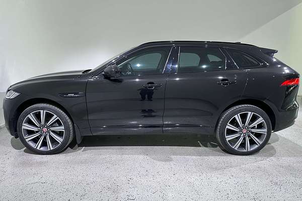 2017 Jaguar F-PACE 30d R-Sport X761