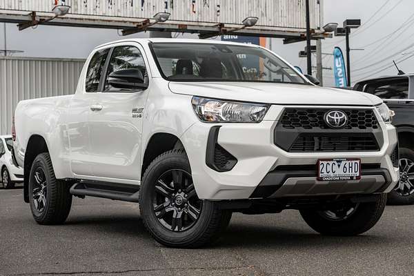 2024 Toyota Hilux