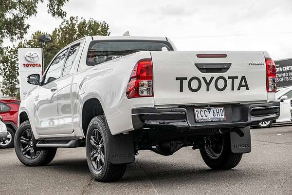 2024 Toyota Hilux