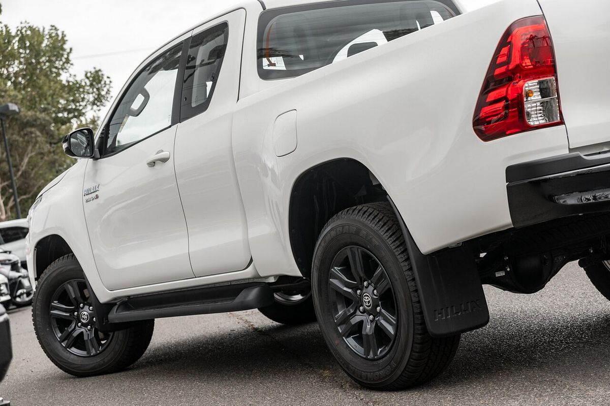2024 Toyota Hilux