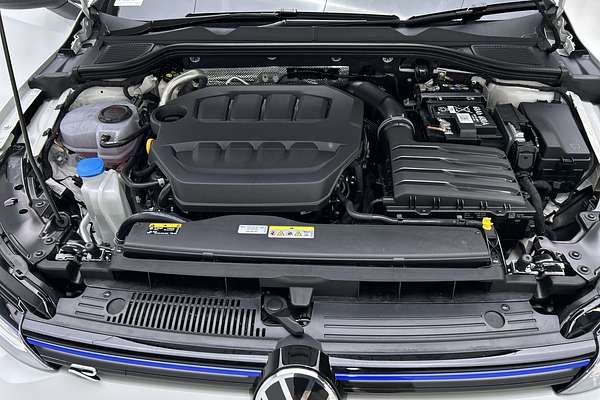 2024 Volkswagen Golf R 8