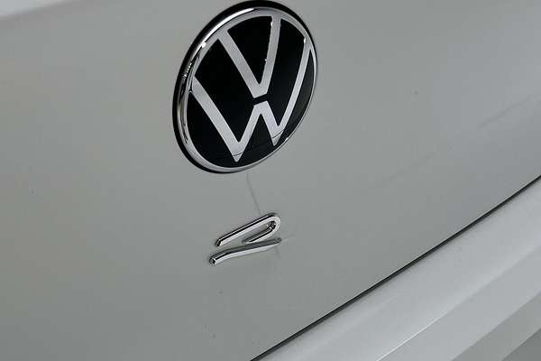 2024 Volkswagen Golf R 8