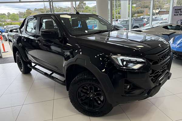 2025 Isuzu D-MAX BLADE 4X4