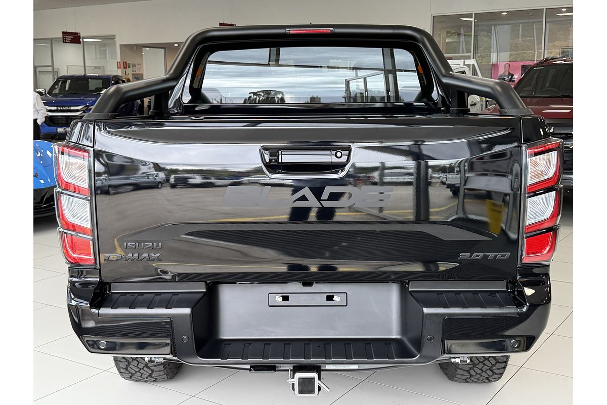 2025 Isuzu D-MAX BLADE 4X4