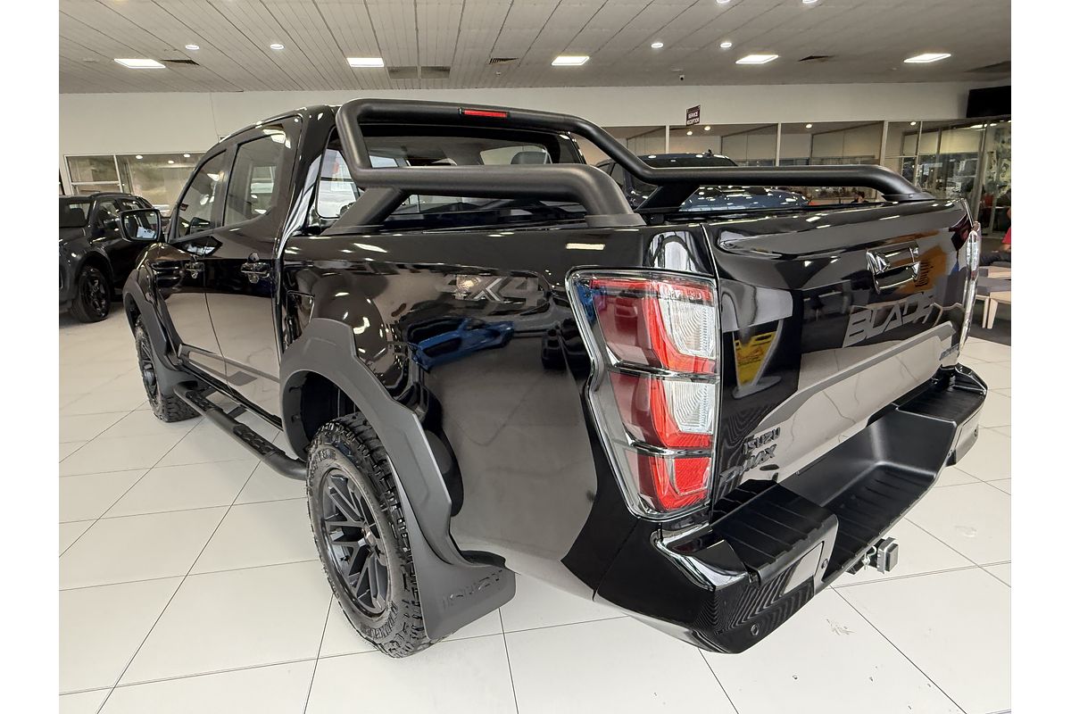 2025 Isuzu D-MAX BLADE 4X4