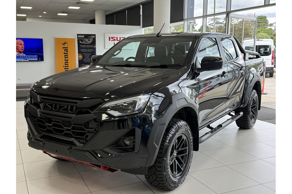 2025 Isuzu D-MAX BLADE 4X4
