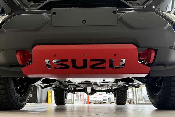 2025 Isuzu D-MAX BLADE 4X4