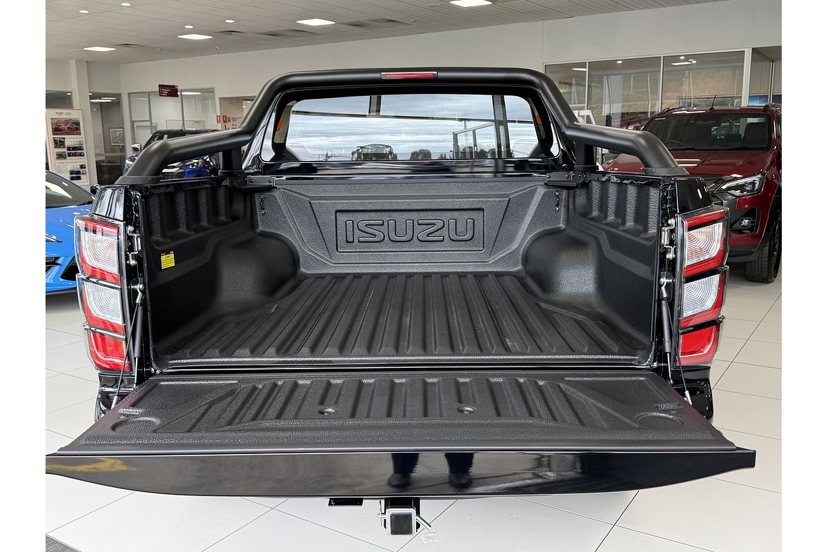 2025 Isuzu D-MAX BLADE 4X4