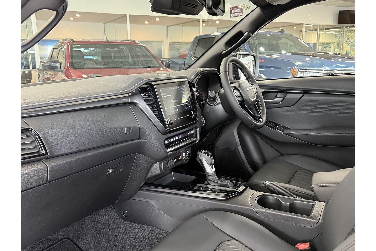 2025 Isuzu D-MAX BLADE 4X4