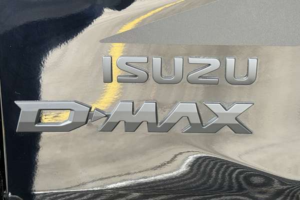 2025 Isuzu D-MAX BLADE 4X4