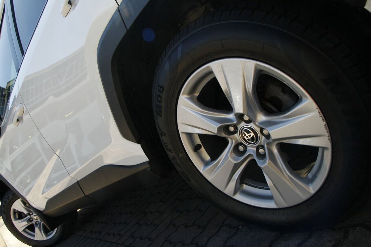 2020 Toyota RAV4 GX AXAH54R